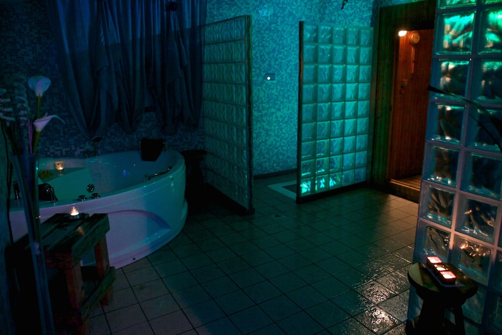 Hotel Leonardo &amp; Residenza Marconi 50/50