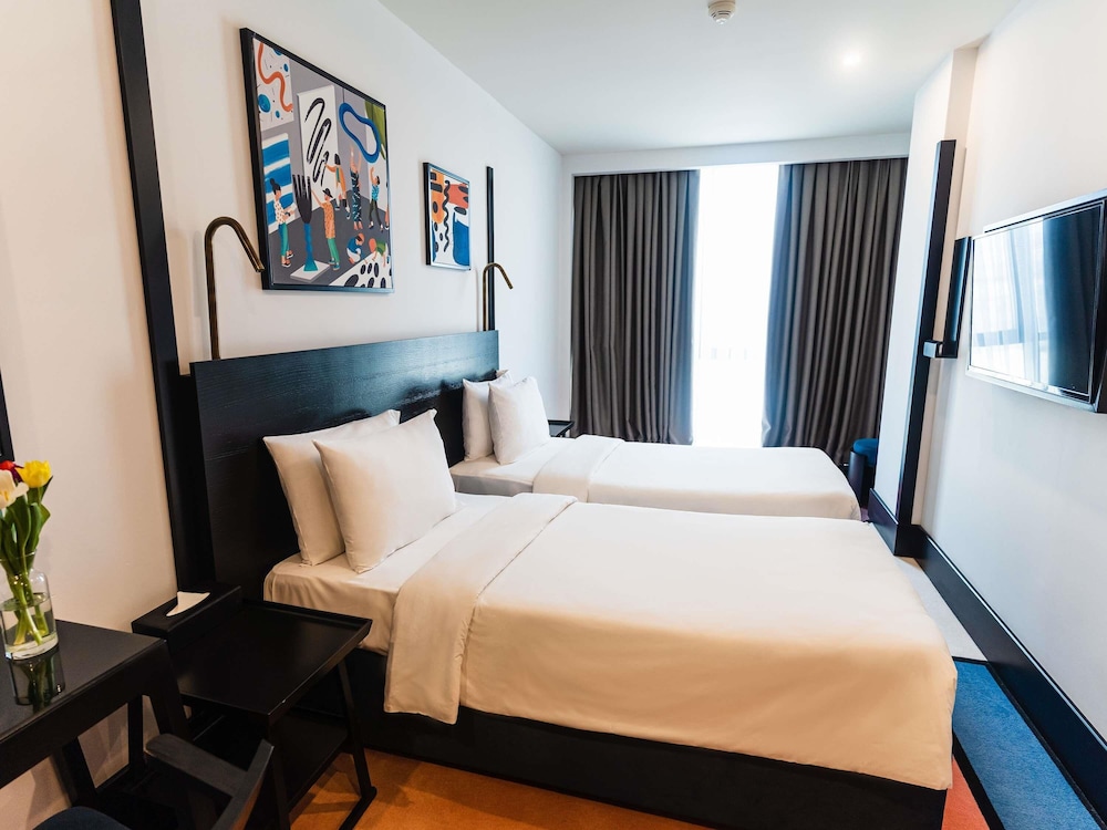 Mercure Baku City 15/50