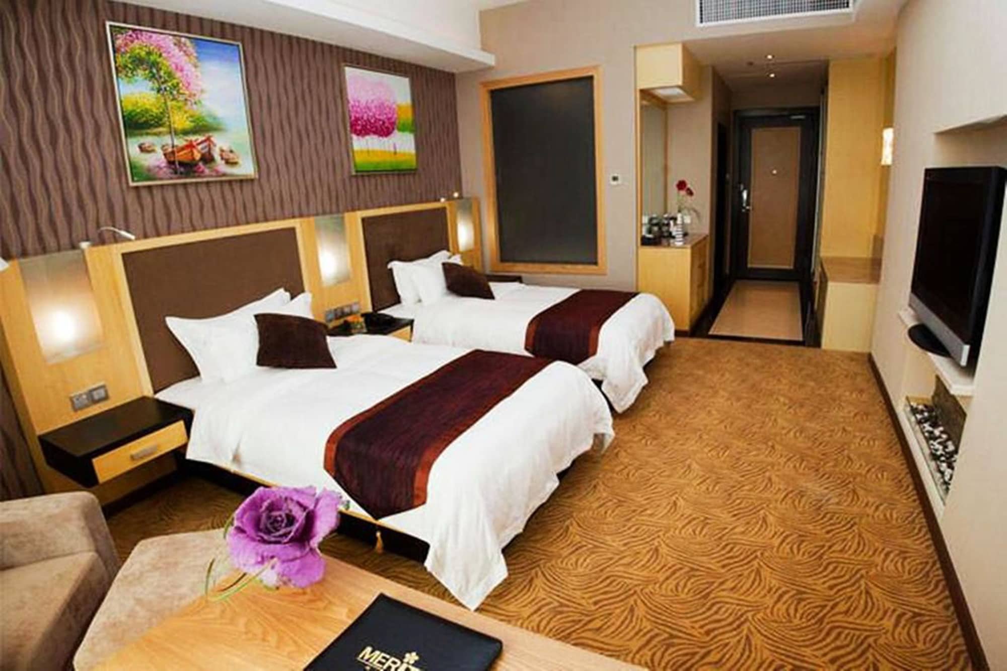 SUPERIOR, TWIN BEDS