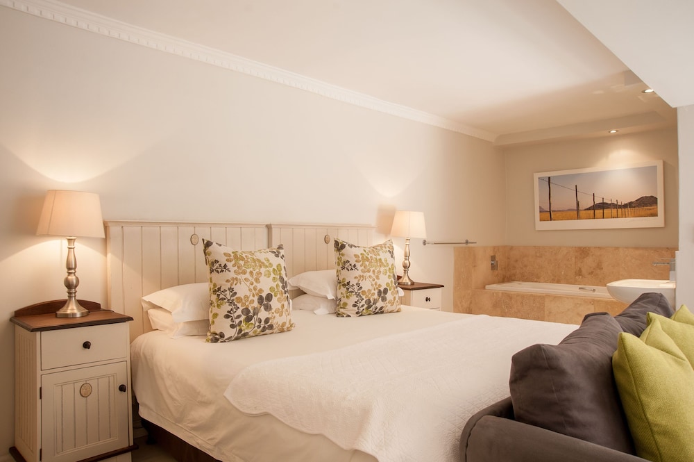 Four Palms Accommodation 25/64