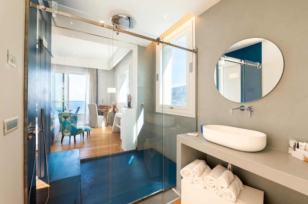 Unìco Boutique Hotel D'arte 46/50