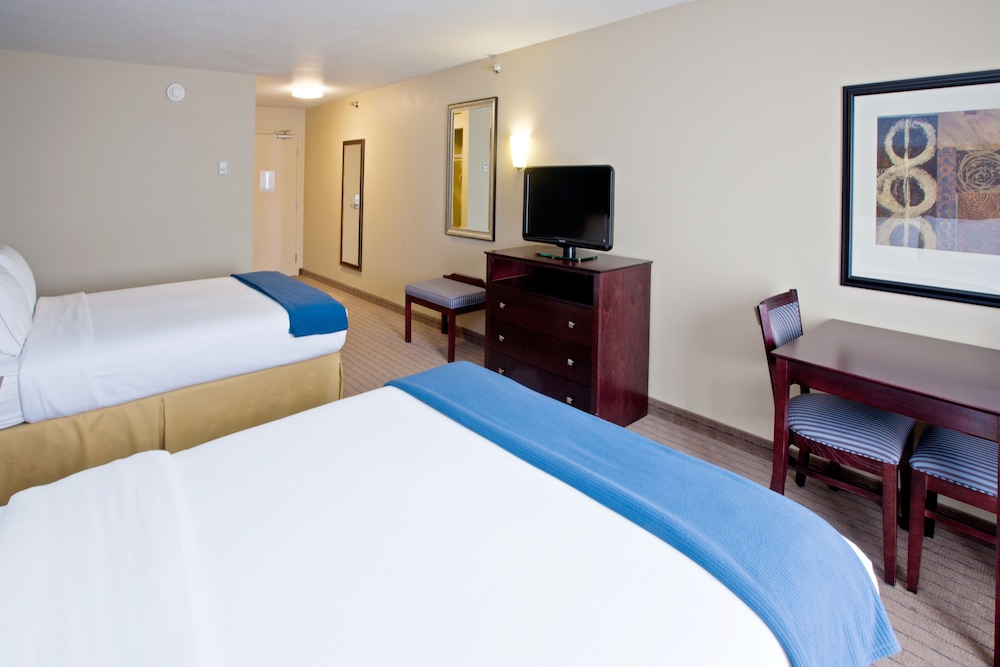 Holiday Inn Express Hotel And Suites Shelbyville Indianapolis 24/71