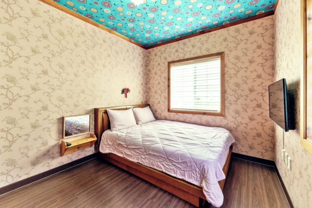 Muju Cherish Pension 16/50