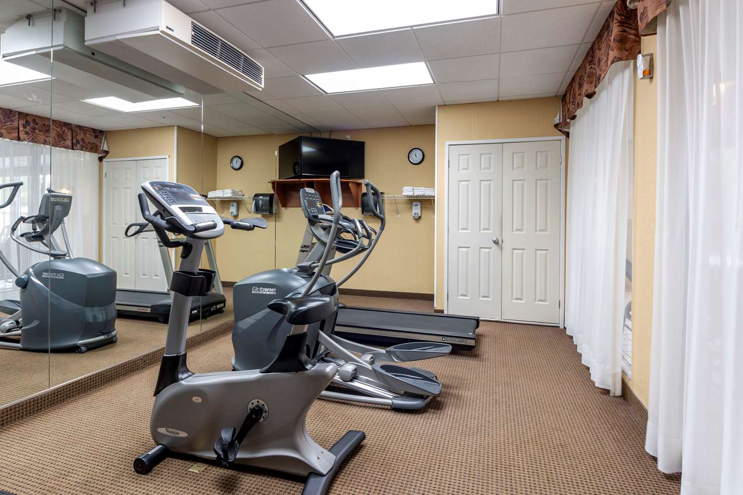 Comfort Inn Sturgeon Falls 21/40