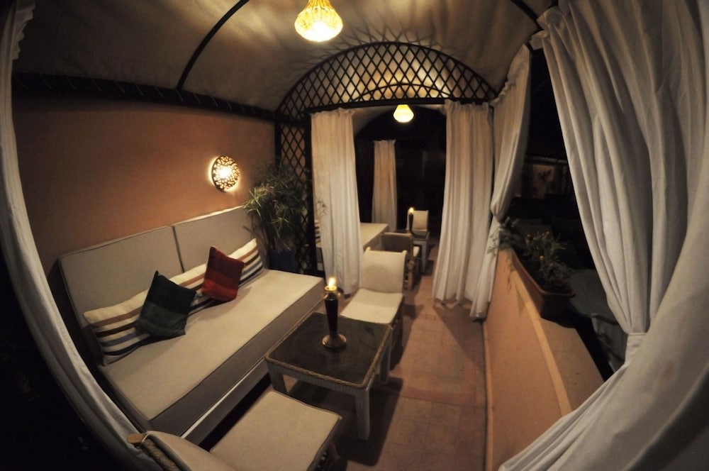Riad Hidden 14/23