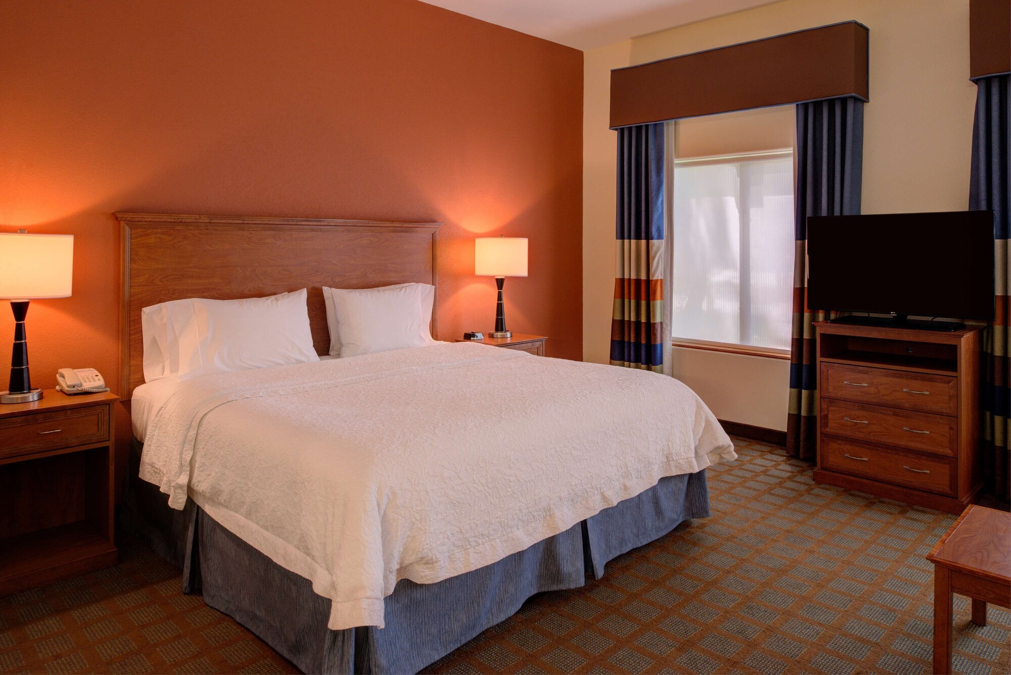 ROOM, KING BED