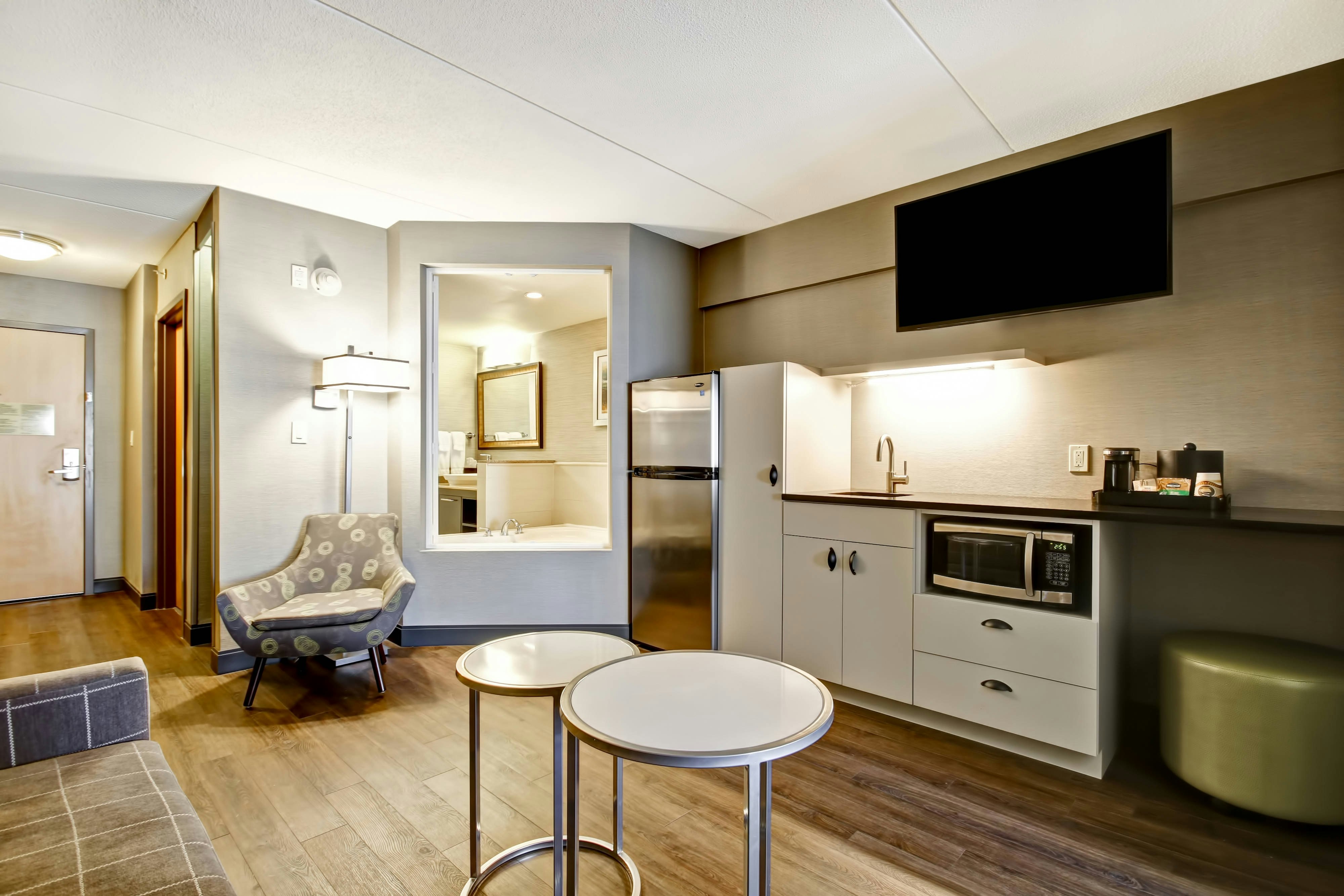 Fairfield Inn and Suites by Marriott Guelph 14/25