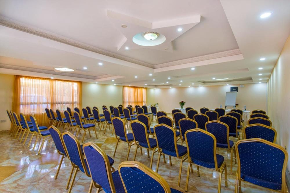 Phoenicia Hotel 37/50