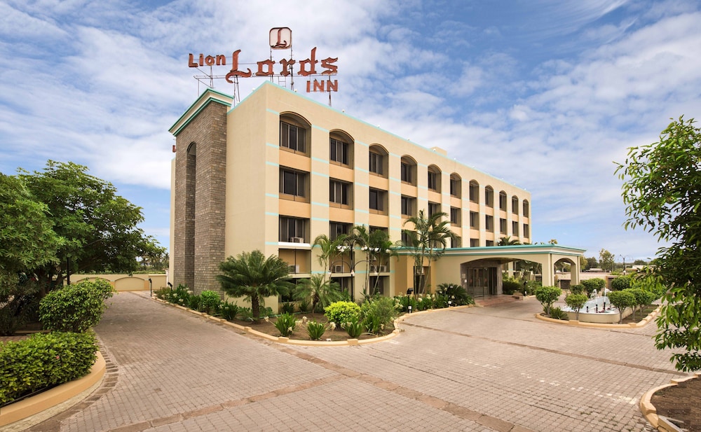 Lion Lords Inn Rajula in RAJULA
