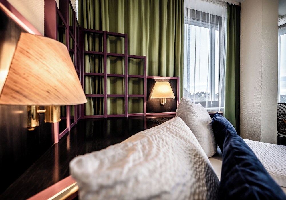 Hotel Mirage Neuss 62/78