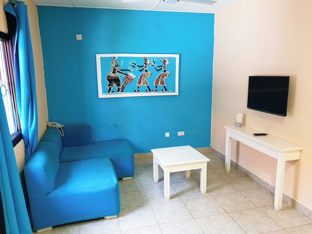 Balafon Beach Resort 54/74