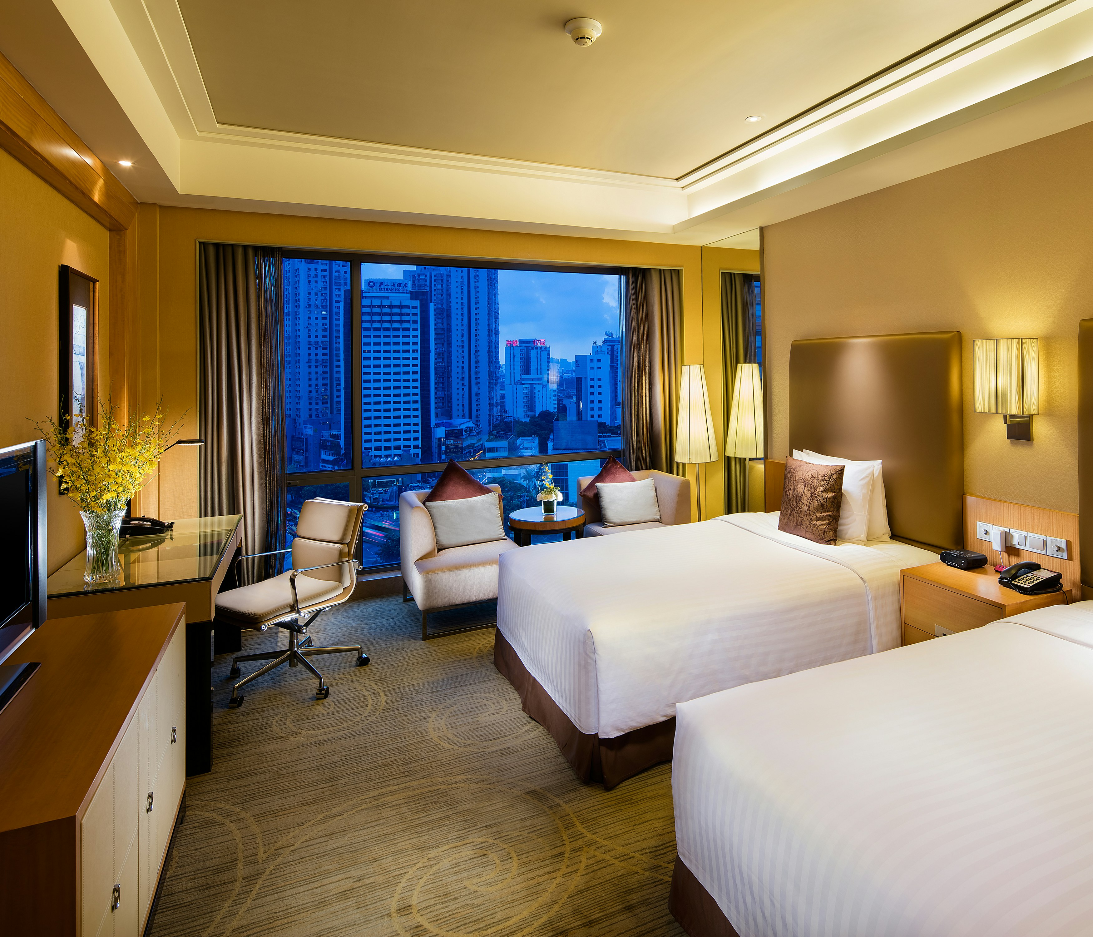 EXECUTIVE, TWIN BEDS