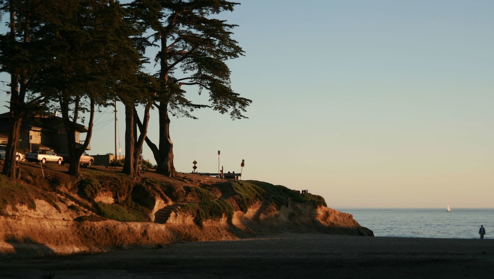 Ocean Echo Inn And Beach Cottages 45/50
