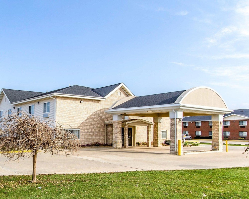 Quality Inn Pontiac 5/52