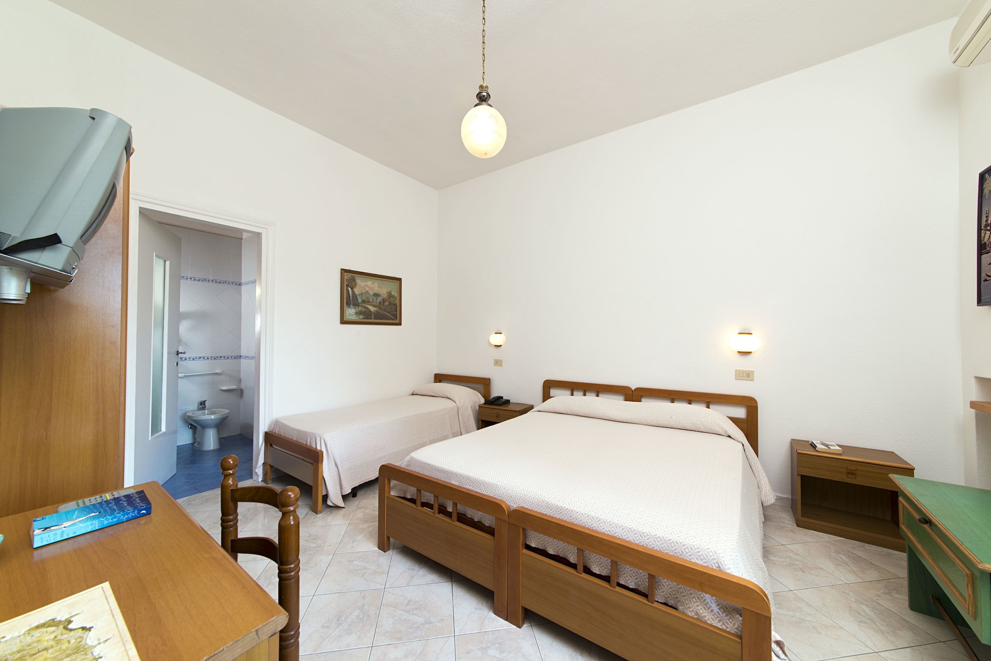 غرفة قياسية رباعية بسريرين كينج، Hotel Villa Melodie - Adults Only 6/8