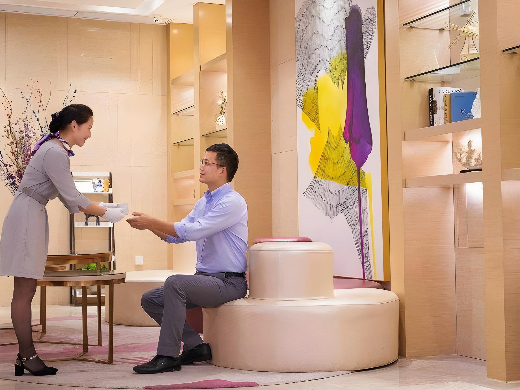 Lavande Hotels Guangzhou North Railway Station 17/53