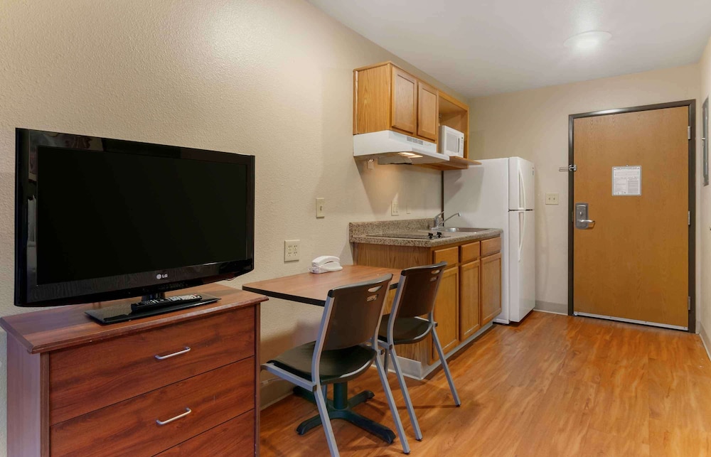 Extended Stay America Select Suites - Kansas City - South - I-49 23/42
