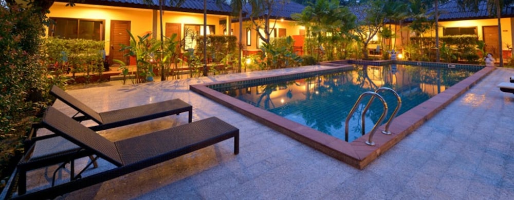 Happy Cottages Phuket 38/42