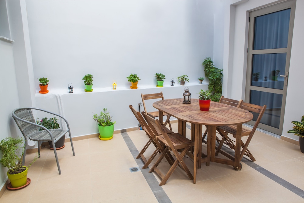 Anemos Rooms and Apartments 36/50