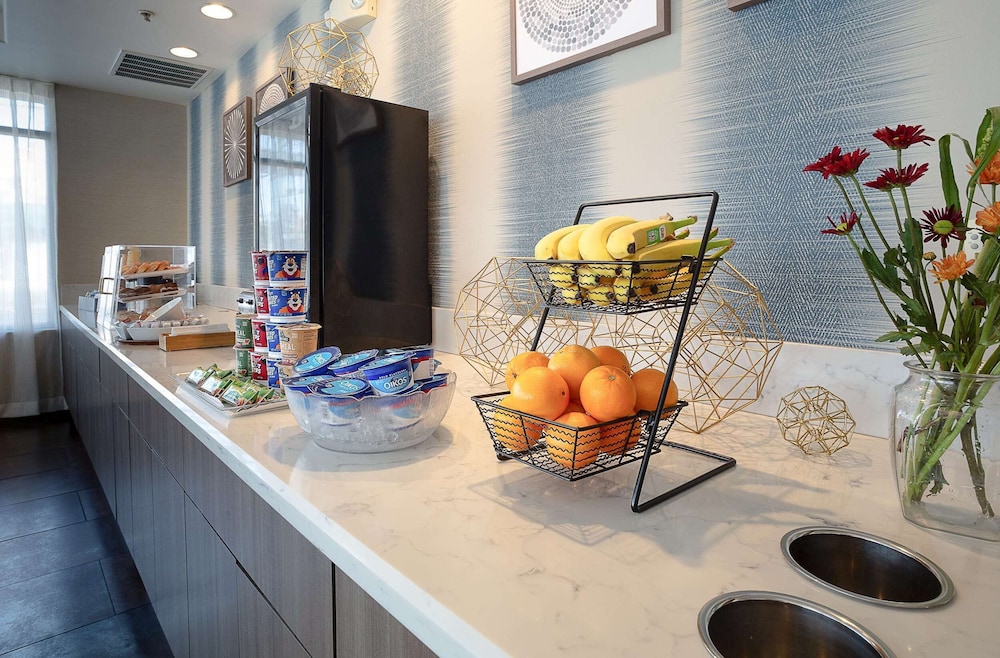 Hawthorn Suites By Wyndham Oakland/Alameda 41/50