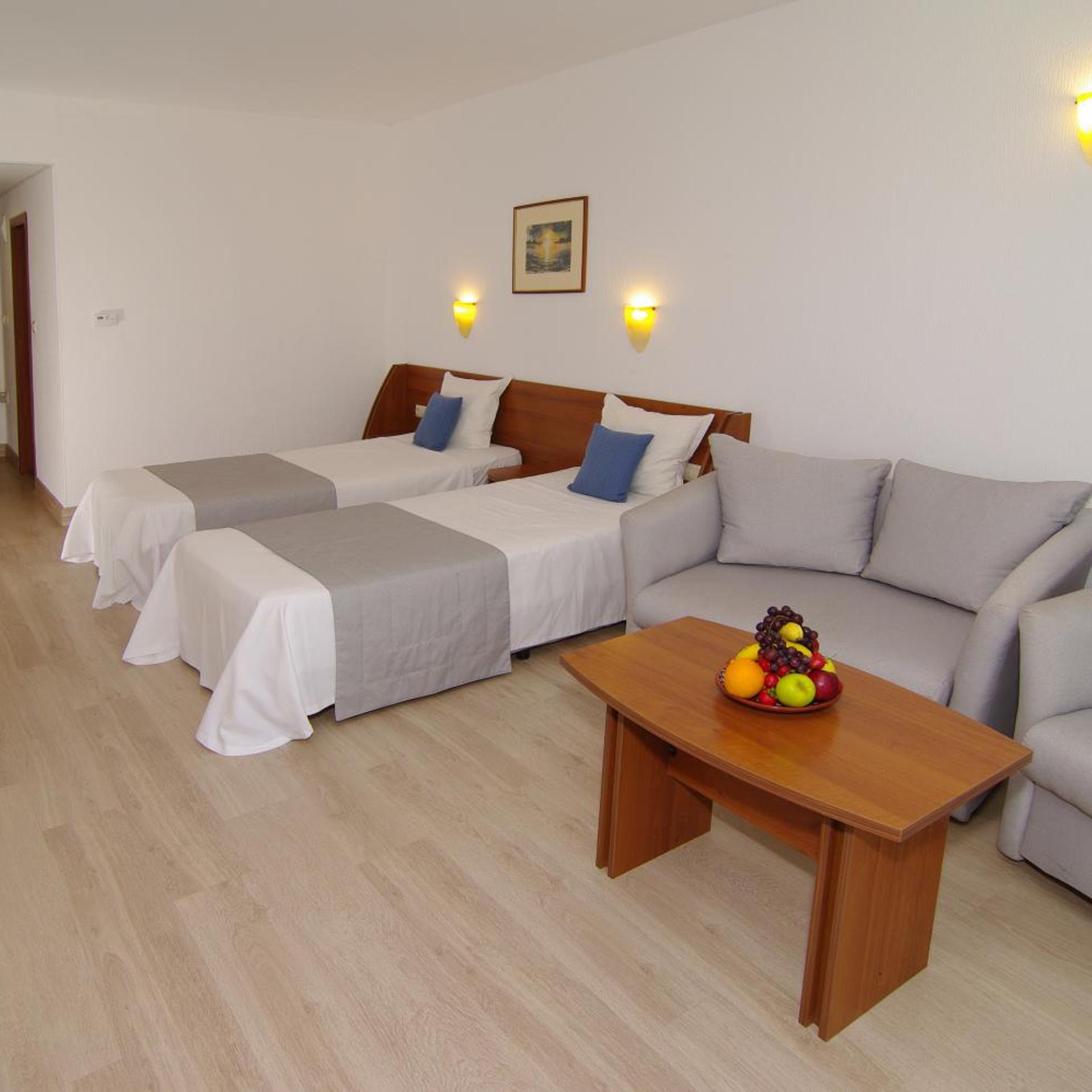Bella Vista Beach Club 16/54