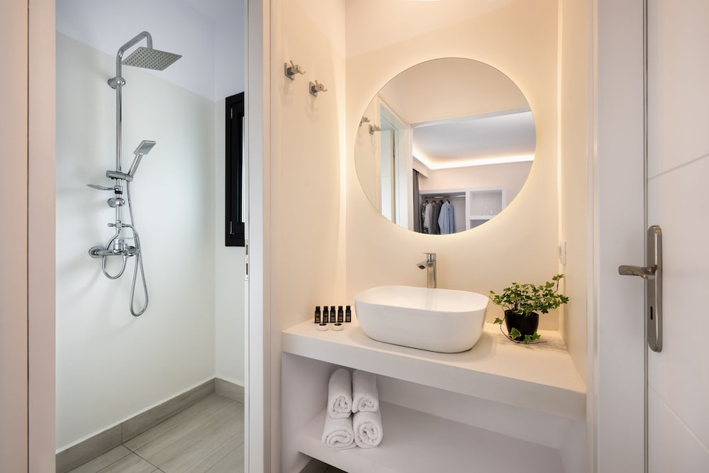 Palm Island Suites Santorini 64/66