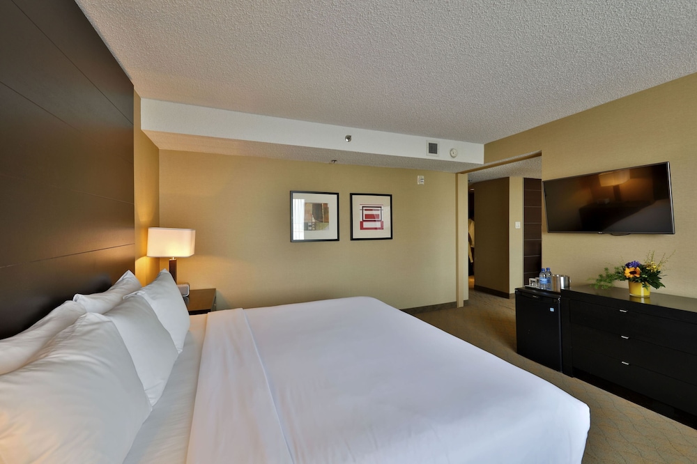 Radisson Hotel & Convention Center Edmonton 20/59