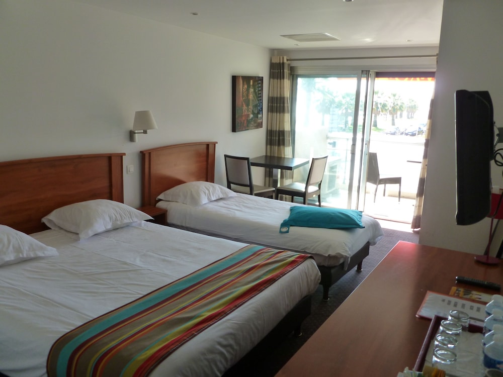 CITOTEL TIERCE BEACH HOTEL 11/56