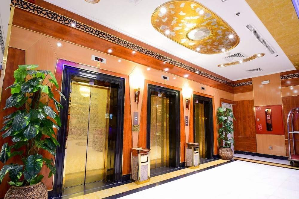 فندق نزل الشاكرين(Al Shakreen Golden Tulip (ex. Nozol Al Shakreen Hotel)) 9/54