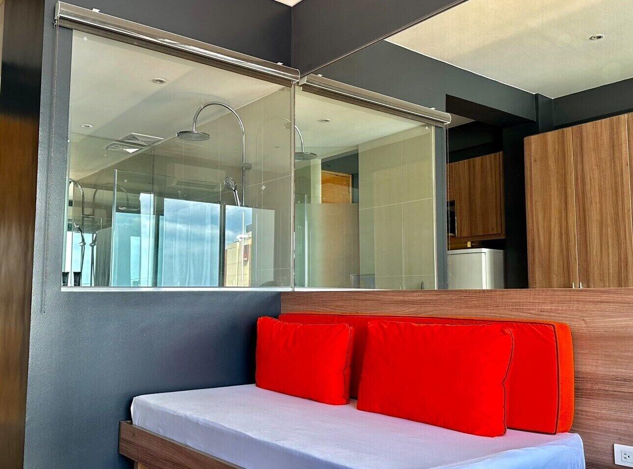 غرفة بسرير كوين بشرفة، Azumi Boutique Hotel 8/10