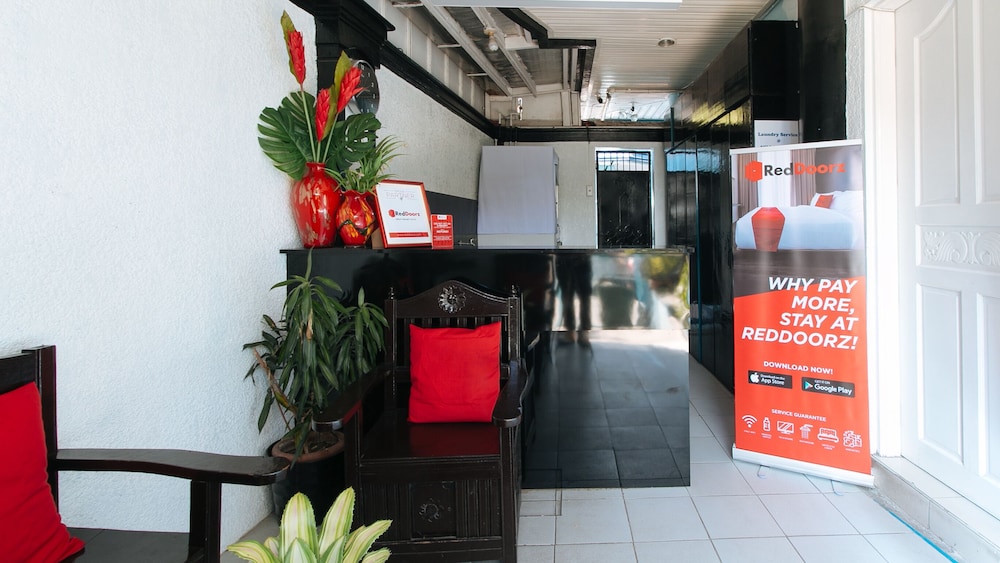 RedDoorz Plus @ Villa Gloria Taguig 3/21