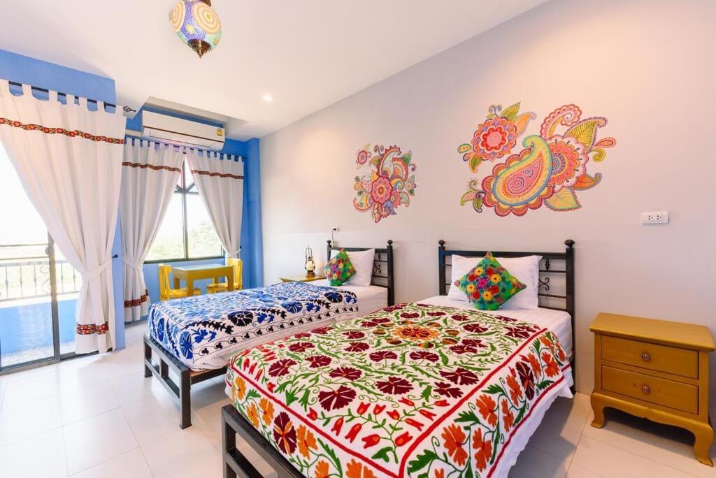 Superior, Twin Beds