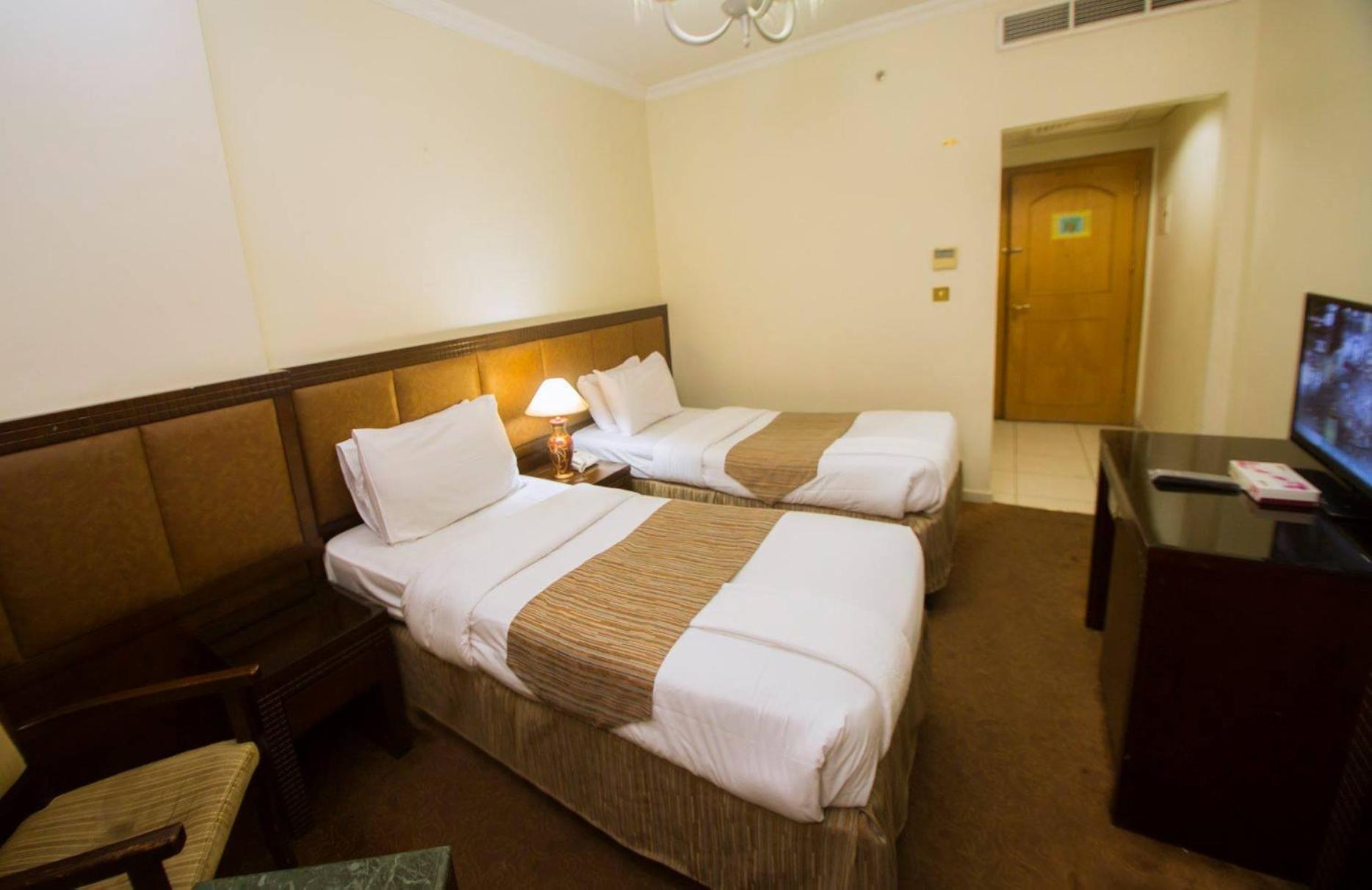 Anwar Al-Zahra Hotel 13/30