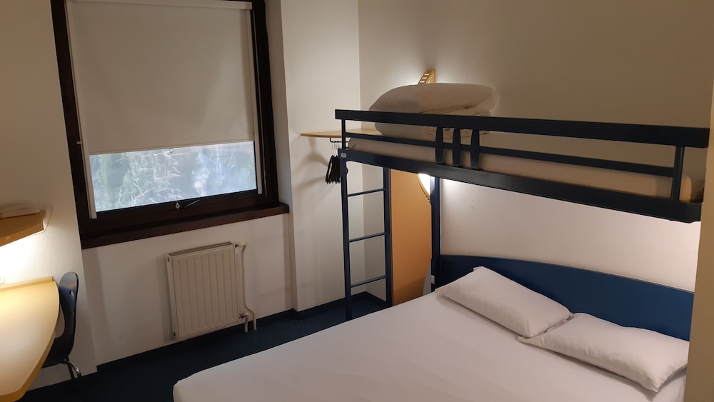 Kyriad Direct Montauban Centre 6/30