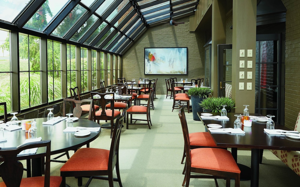 Ethan Allen Hotel 47/65