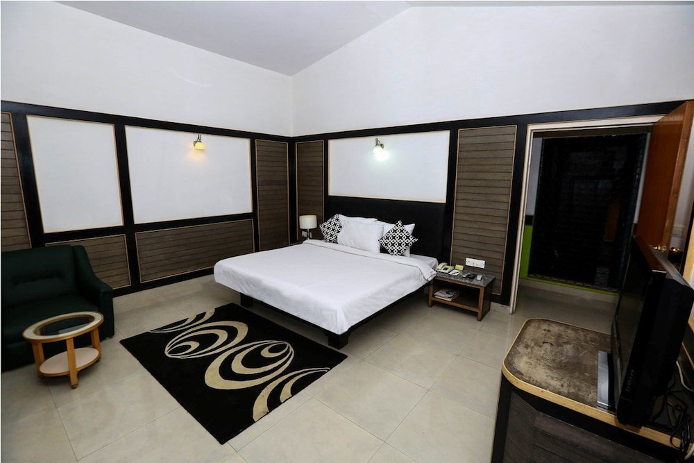 Highgates Hotel 13/21