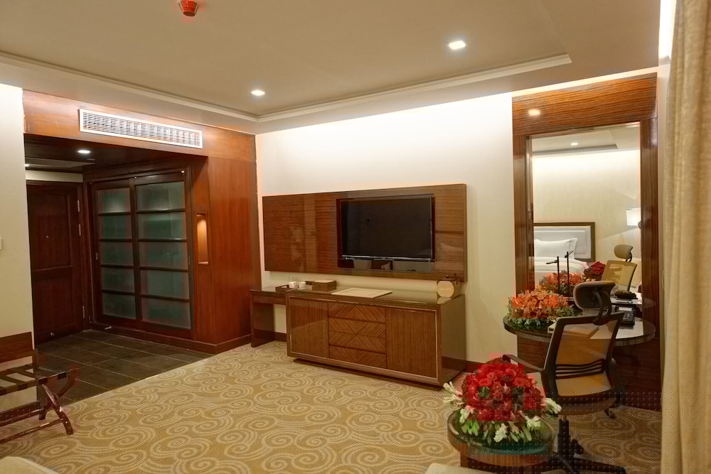 Lobby at Royal Swiss Lahore, LAHORE