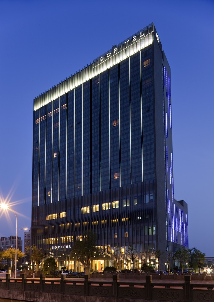 Sofitel Ningbo 2/50