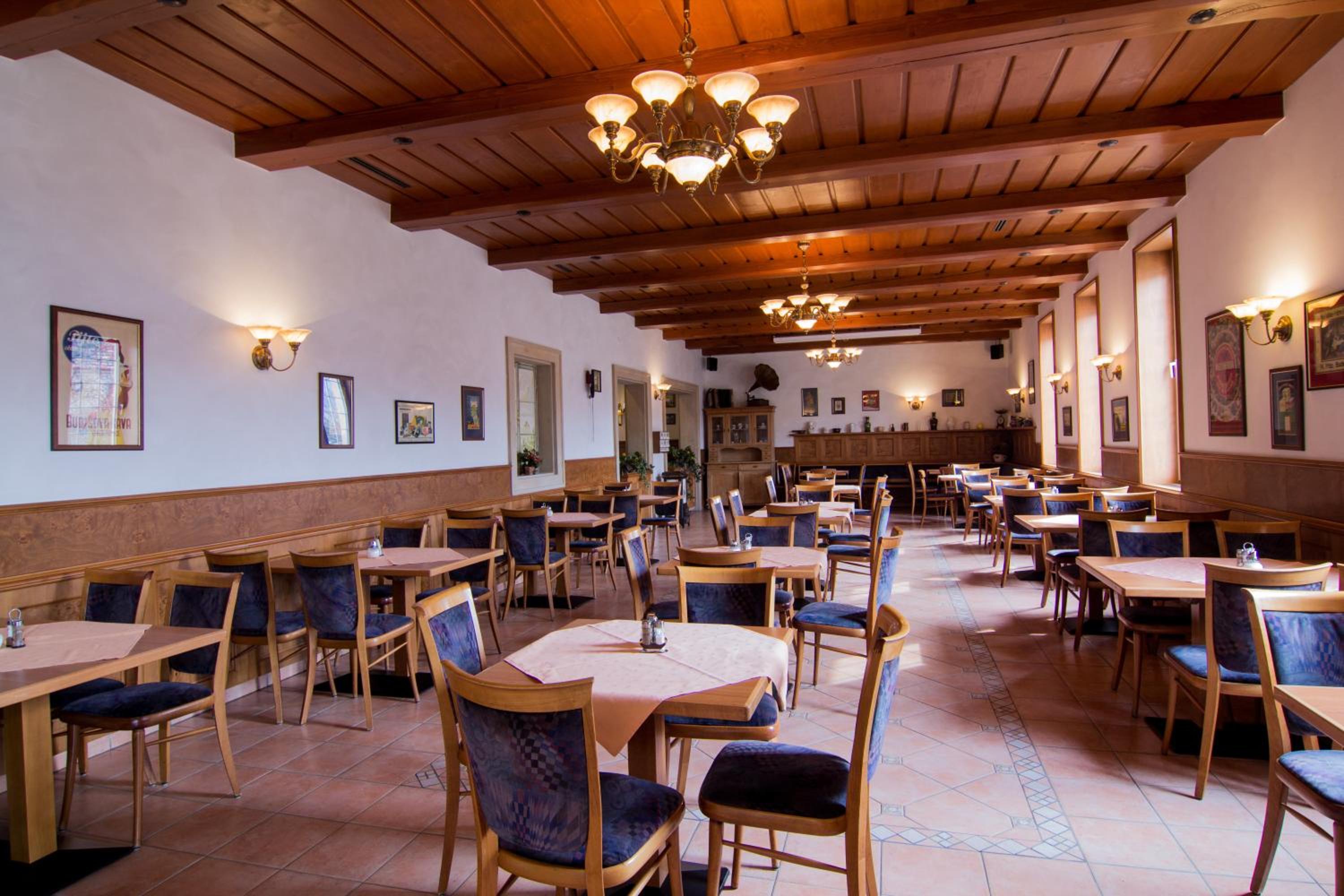 Hotel Avion 33/51
