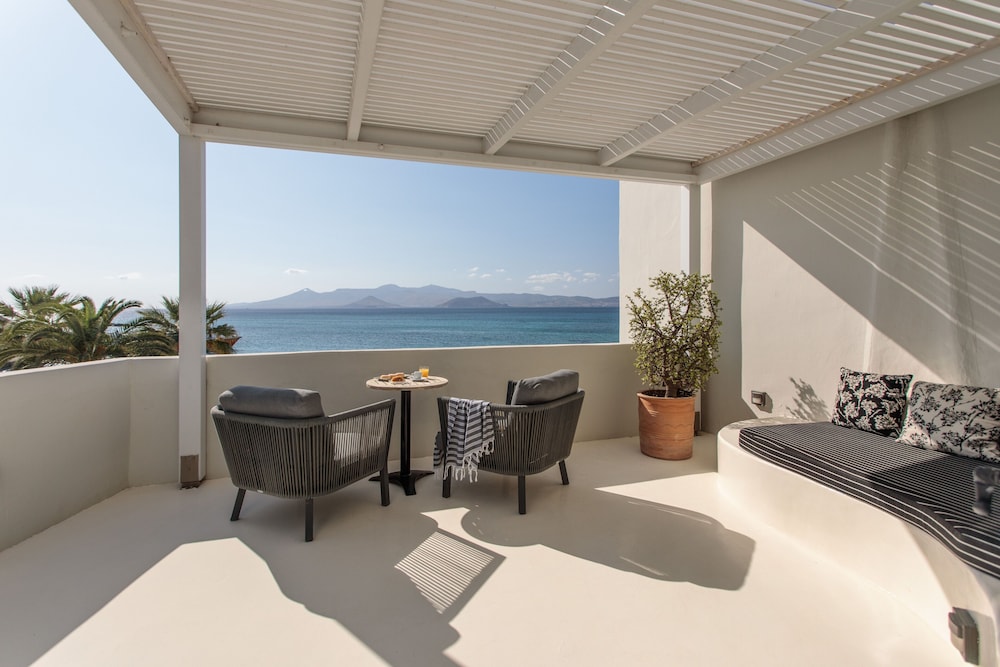 Iria Beach art hotel 39/69