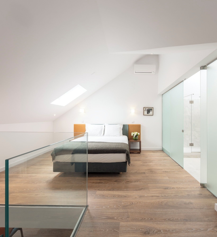 Lisbon Serviced Apartments - Chiado Emenda 34/70