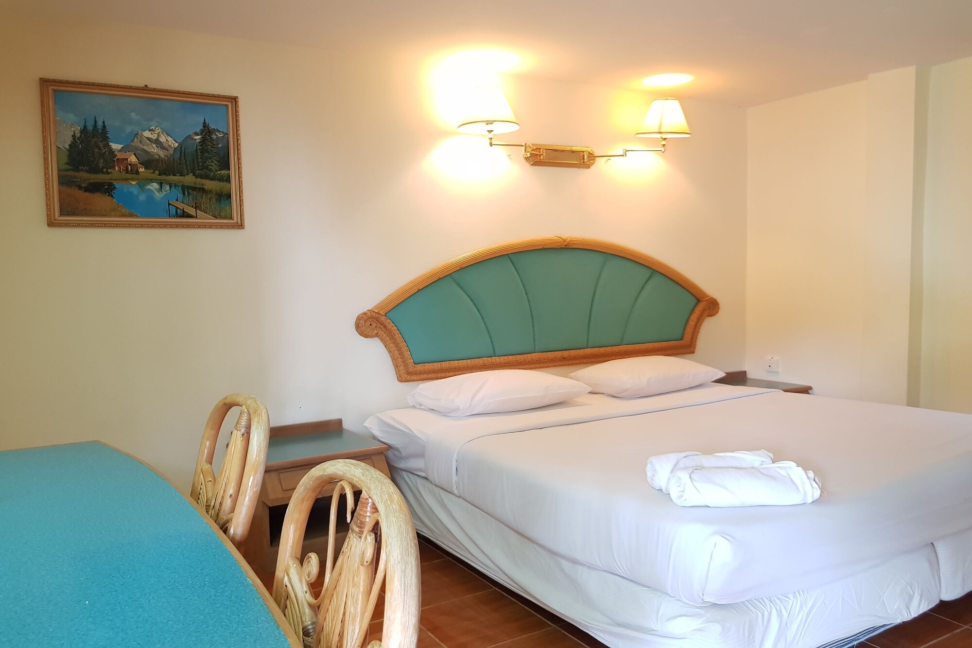 STANDARD, DOUBLE BED