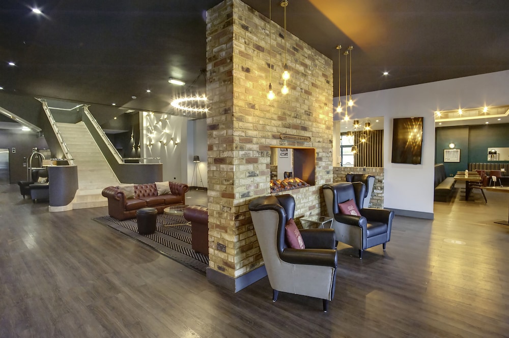Sandman Signature London Gatwick Hotel 60/85