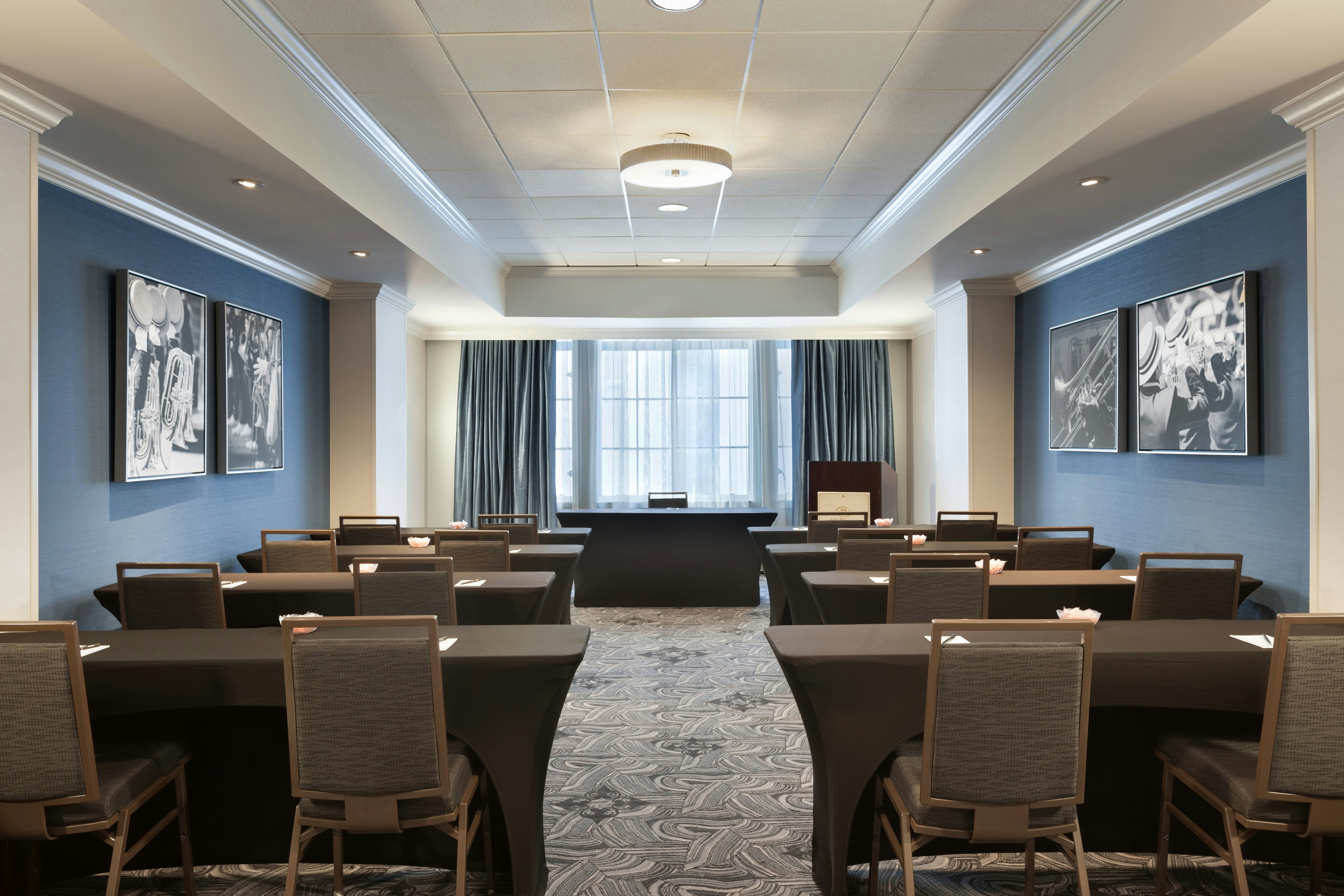 Hilton New Orleans/St. Charles Avenue 62/71