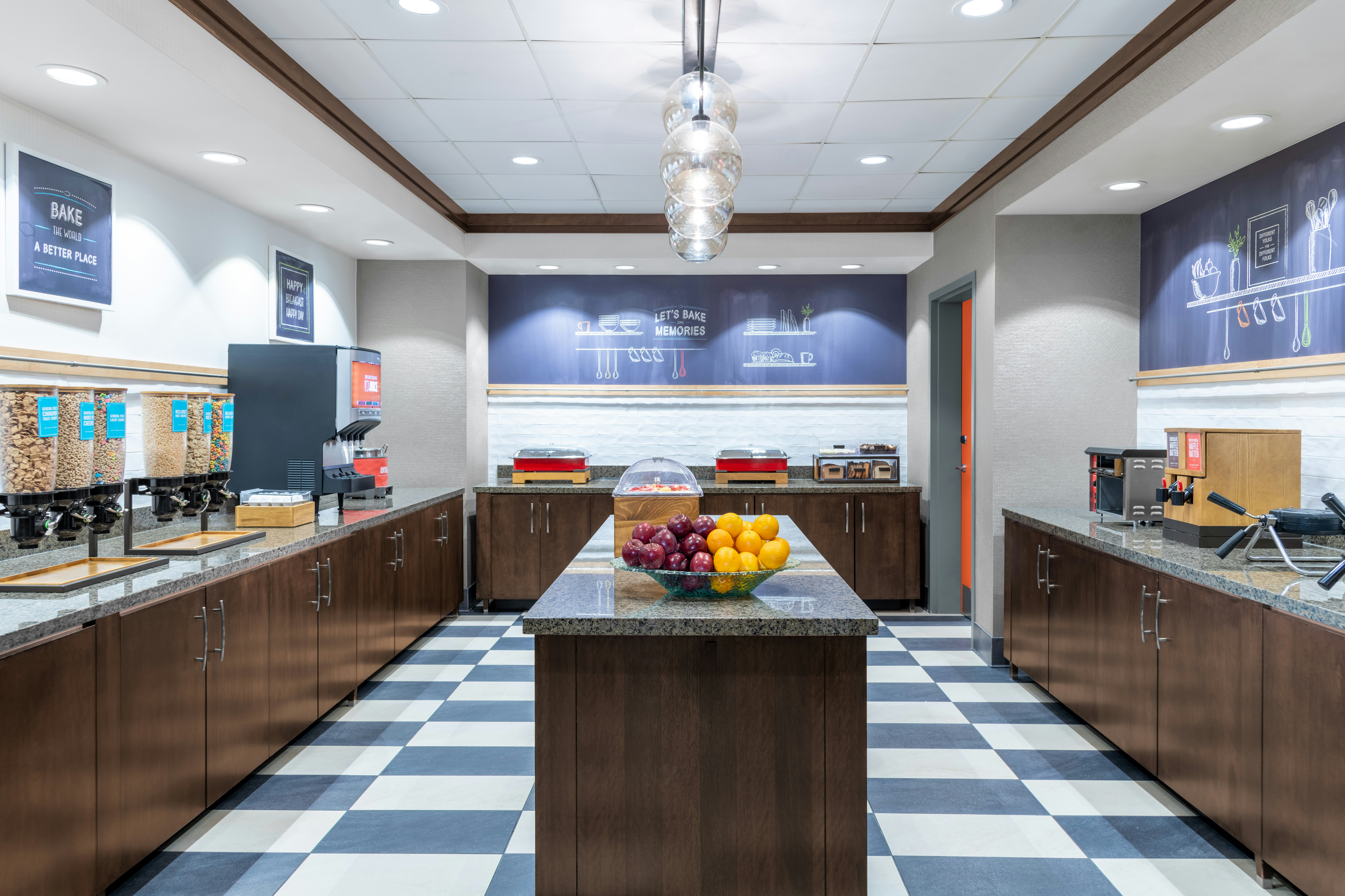 Hampton Inn & Suites Madison / Downtown 8/51