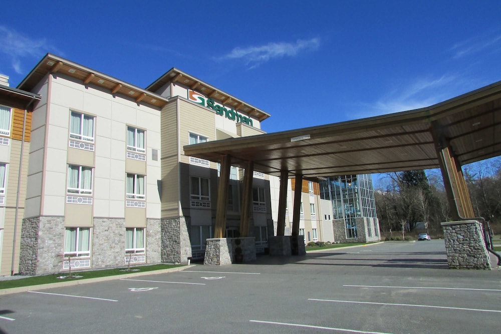 Sandman Hotel Suites Squamish 1/46
