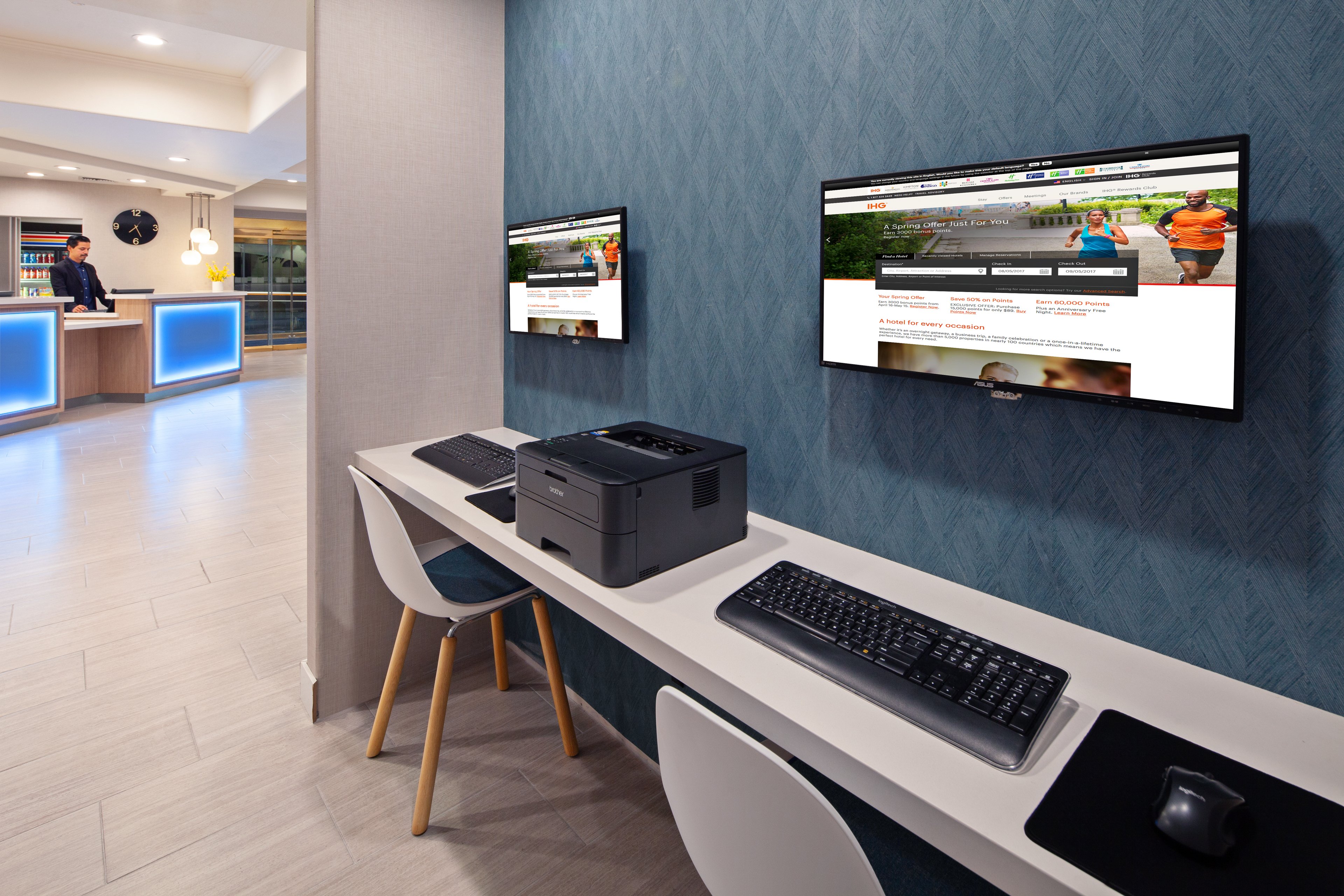 Holiday Inn Express Hollywood Walk of Fame An Ihg Hotel 58/65