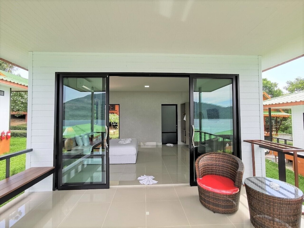 Mountain Resort Koh Lipe 69/70