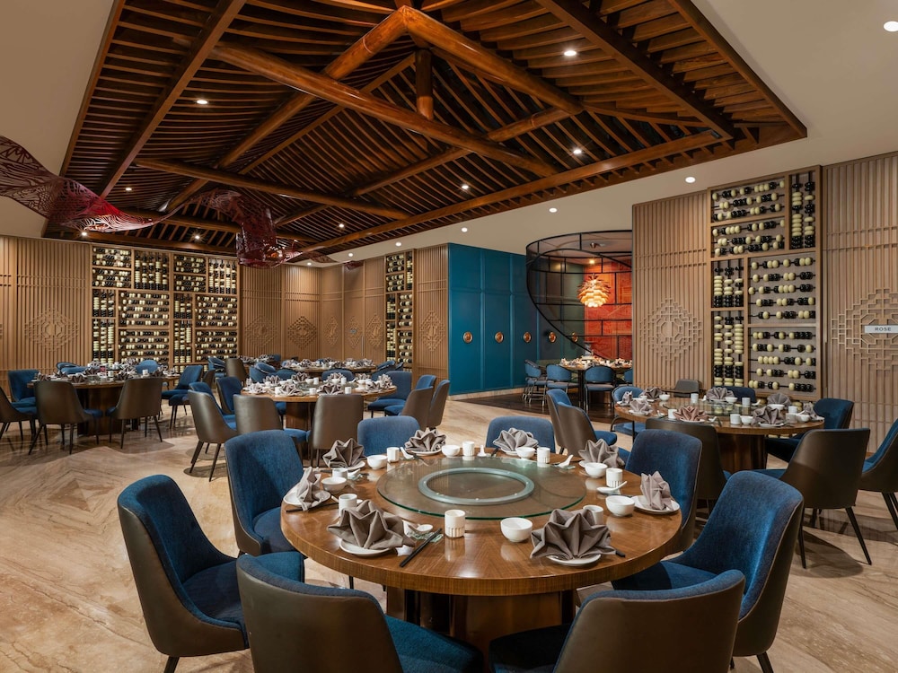 Mercure Surabaya Grand Mirama 59/81