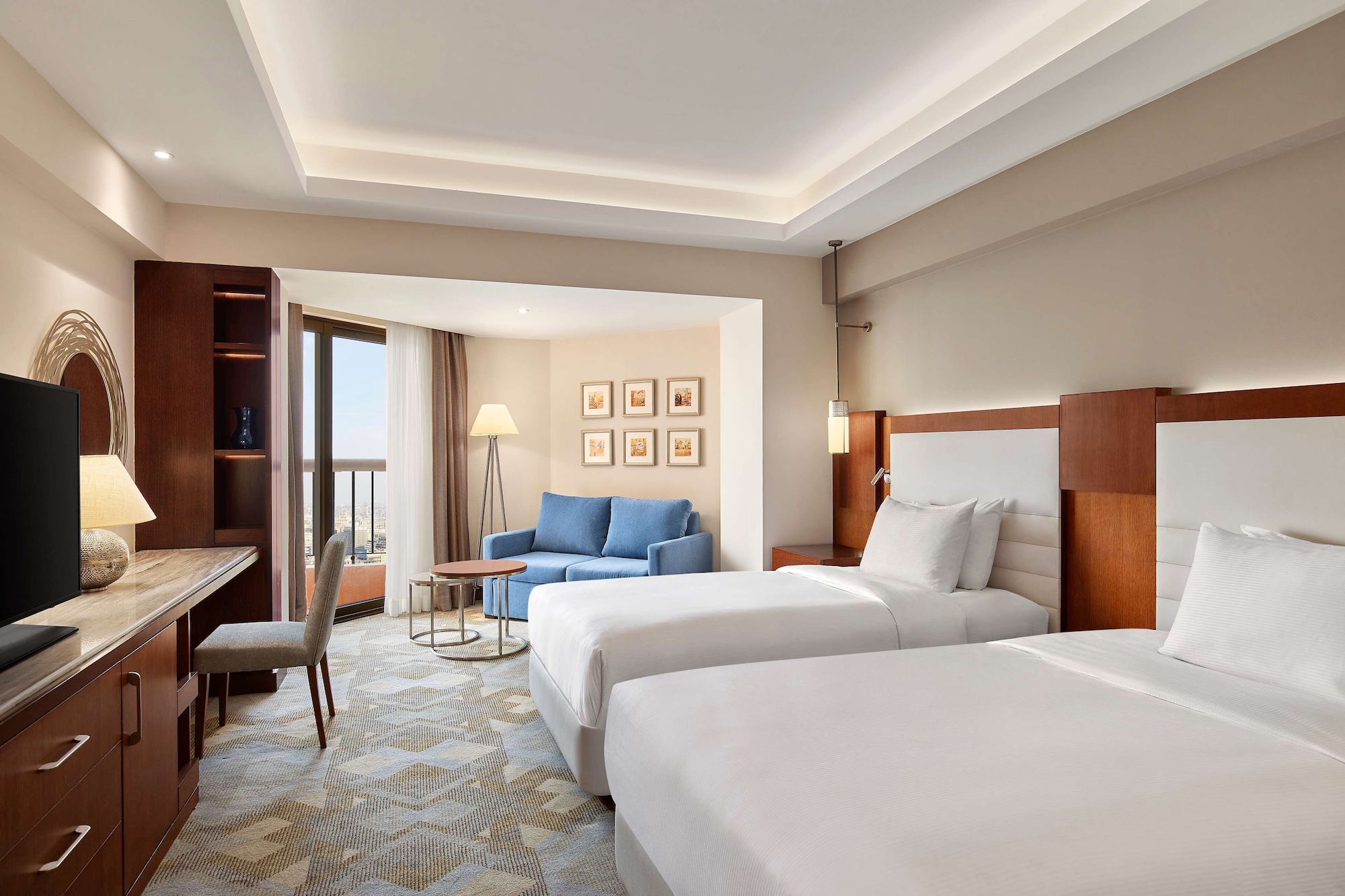 DELUXE, KING BED, CITY VIEW